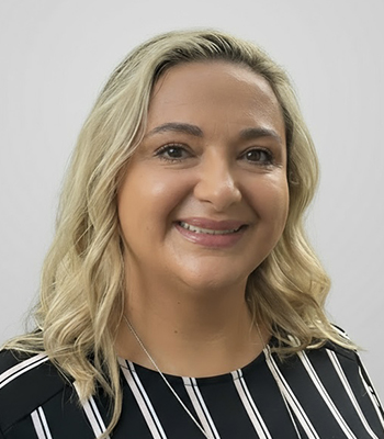 Ella Danilovich headshot